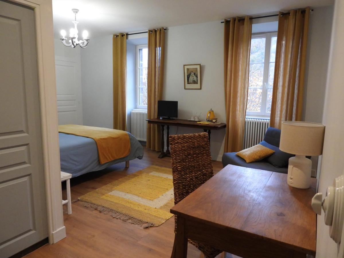 Bed and Breakfast Le Figarelou Thiézac Exterior foto